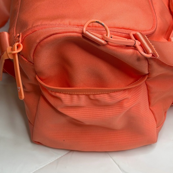 Gymshark Gym Bag Small Duffel Travel Essentials Logo Everyday Solstice Orange - Picture 6 of 16